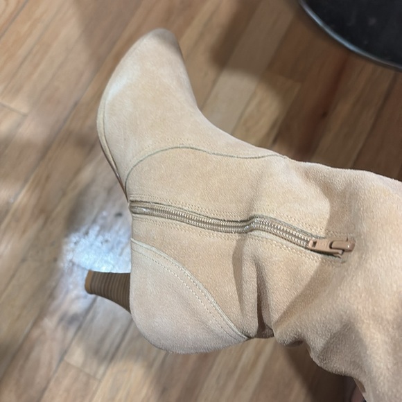 Knee High Rouged Boot Size 8 - Picture 6 of 7